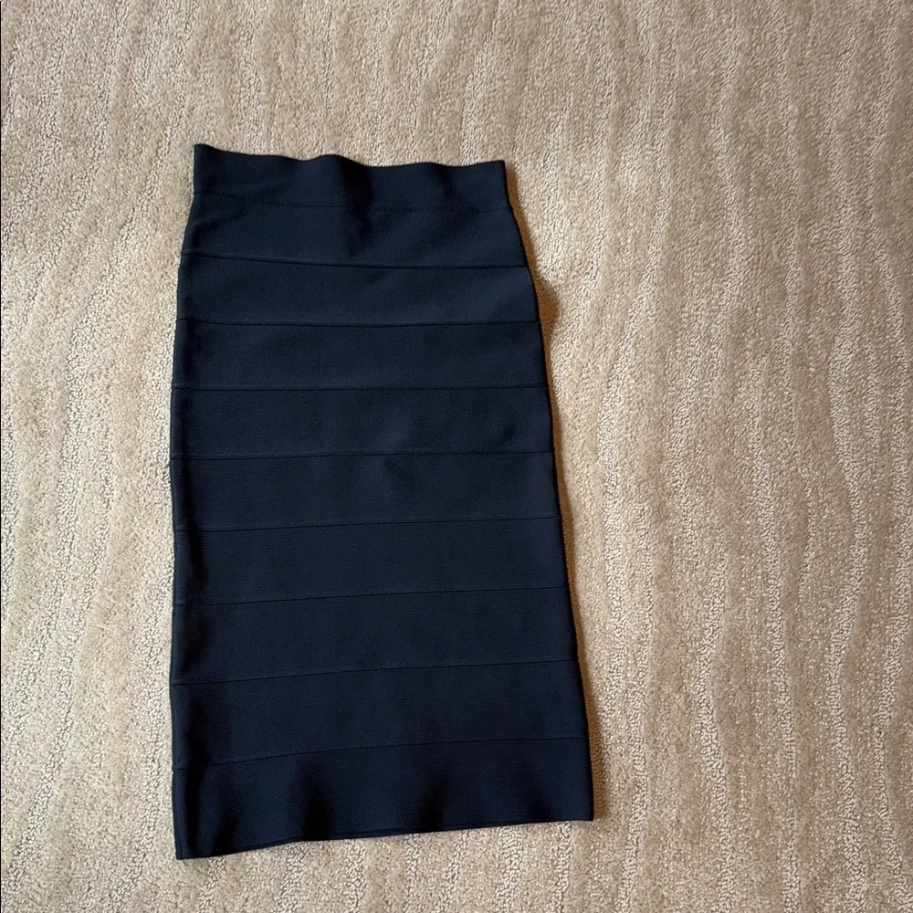 BCBGMaxAzria Black‎ Midi Skirt